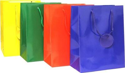 Papierová taška 180x230x100mm textilné ušká vo farbe tašky mix 4 farieb bez možnosti výberu